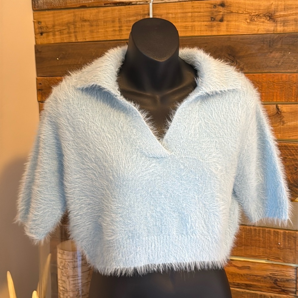 NWT William Rast Fuzzy Cropped Sweater